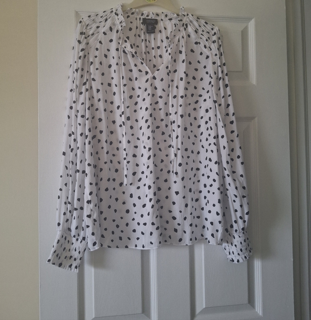 Jones New York White Blouse with Black Spot Print and Tie Detail